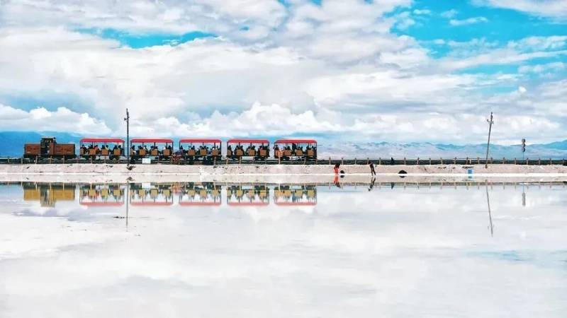 丰宁坝上草原旅游之闪电湖简介