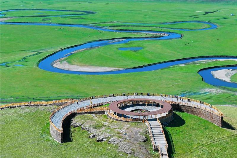 黄草梁徒步勇登高峰